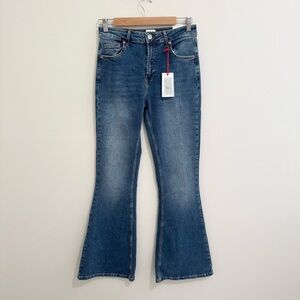 BDG NWT Mid Rise Slim Flare Jeans